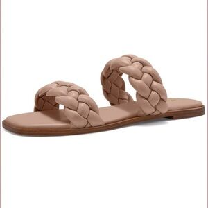 NWT-Sandals‎